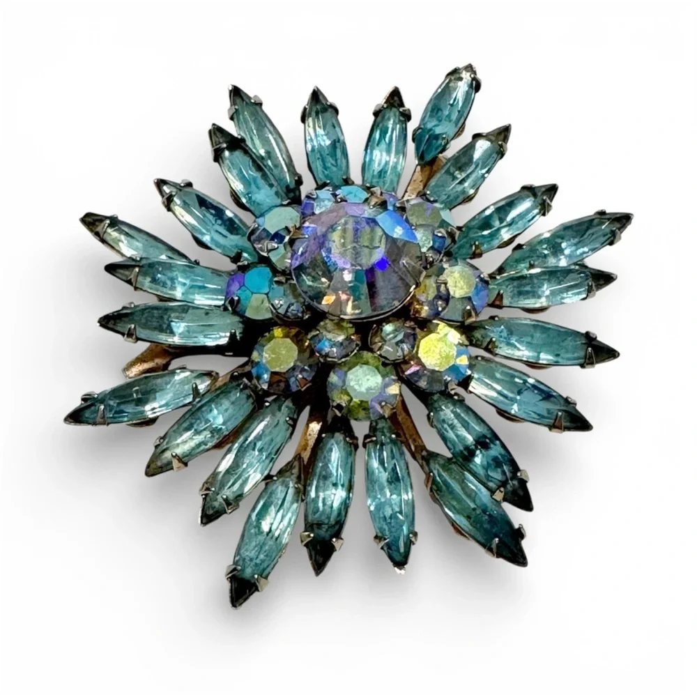 Vintage Unsigned Aqua Blue AB Crystal Navette Starburst Flower Brooch Pin - Picture 2 of 11